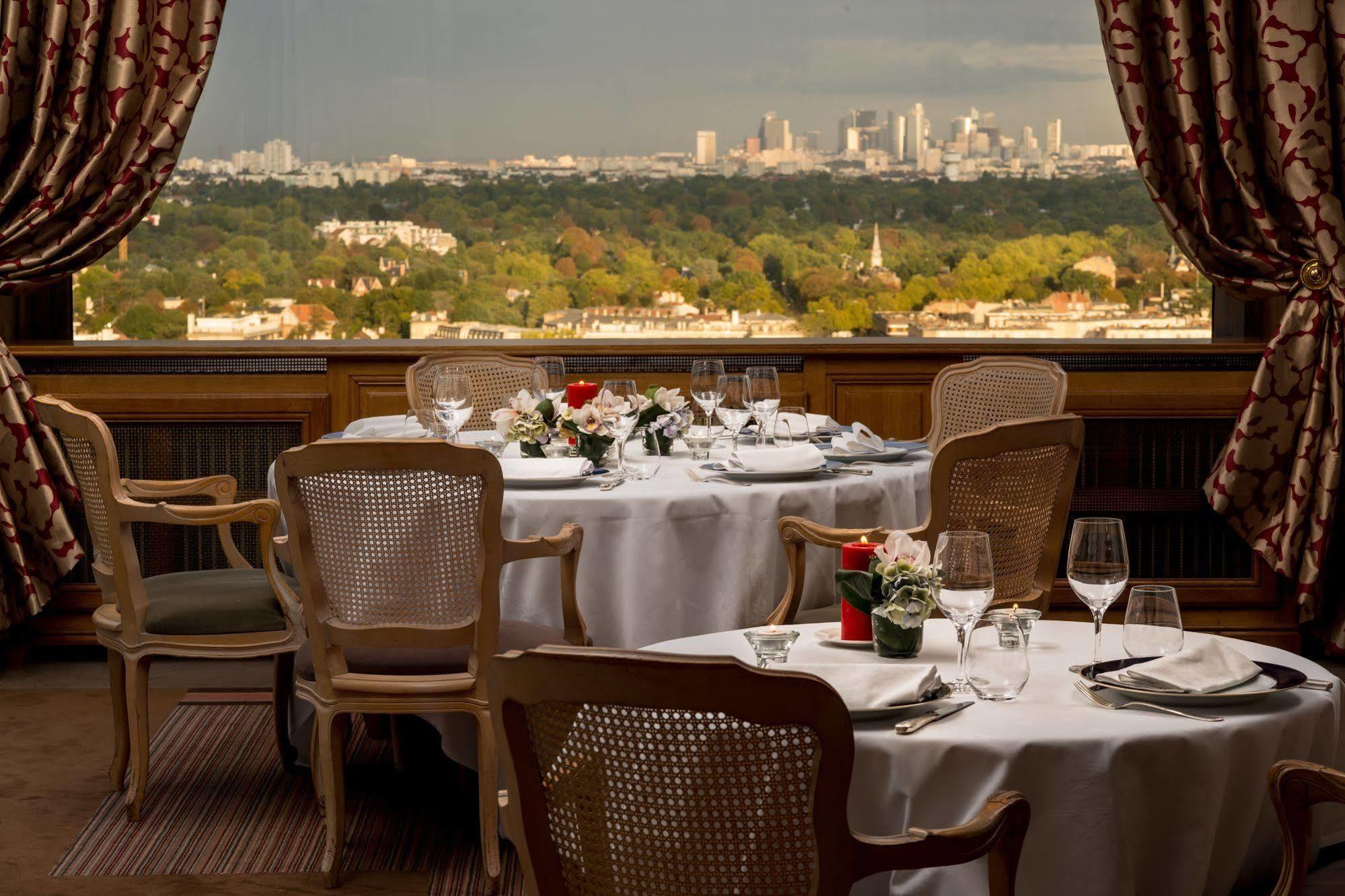 Pavillon Henri IV Hotel Restaurant Gastronomique Terrasse Saint-Germain-en-Laye Exterior foto
